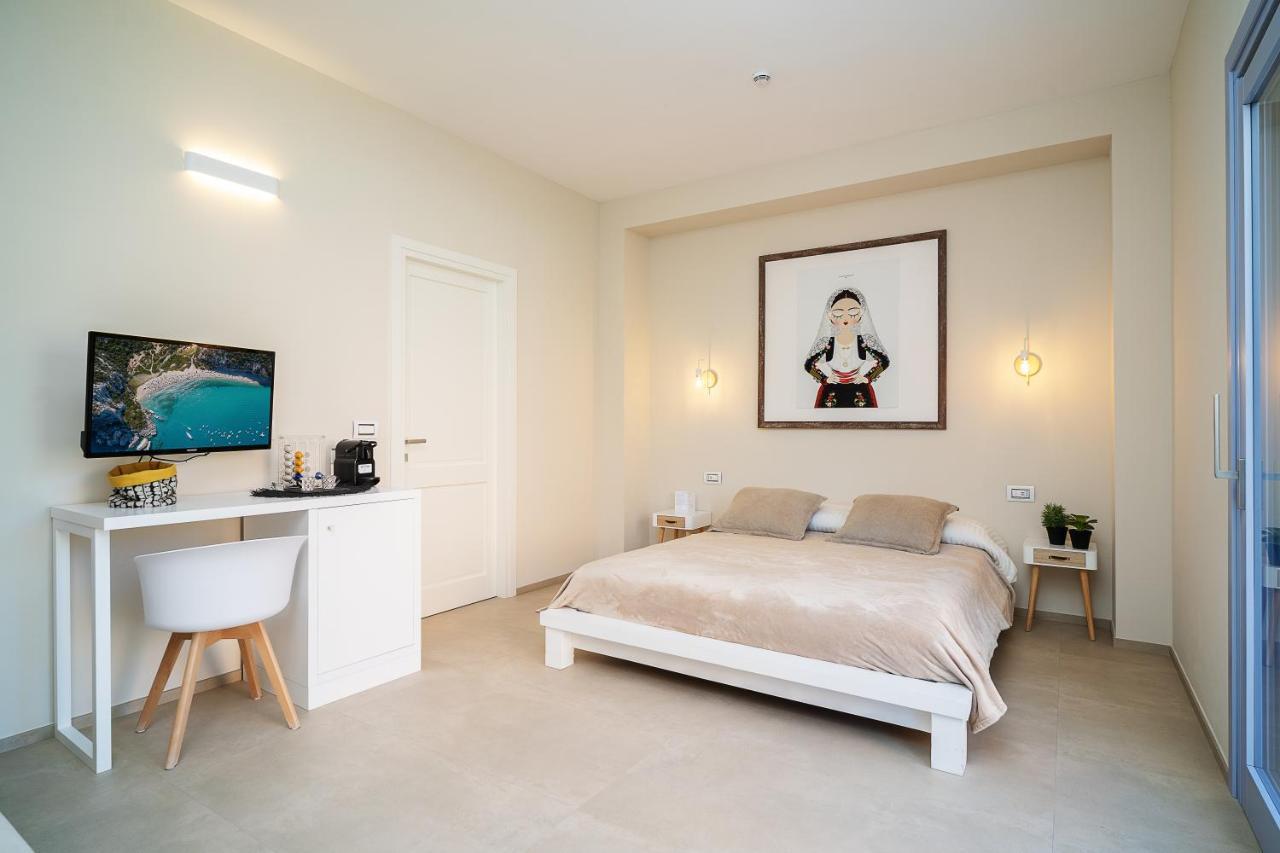 Enjoy Your Stay - Guest House - Olbia Exterior foto